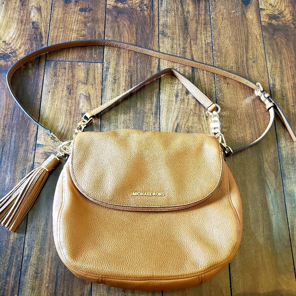 Michael Kors Handbags - Authentic Michael Kors tan bag